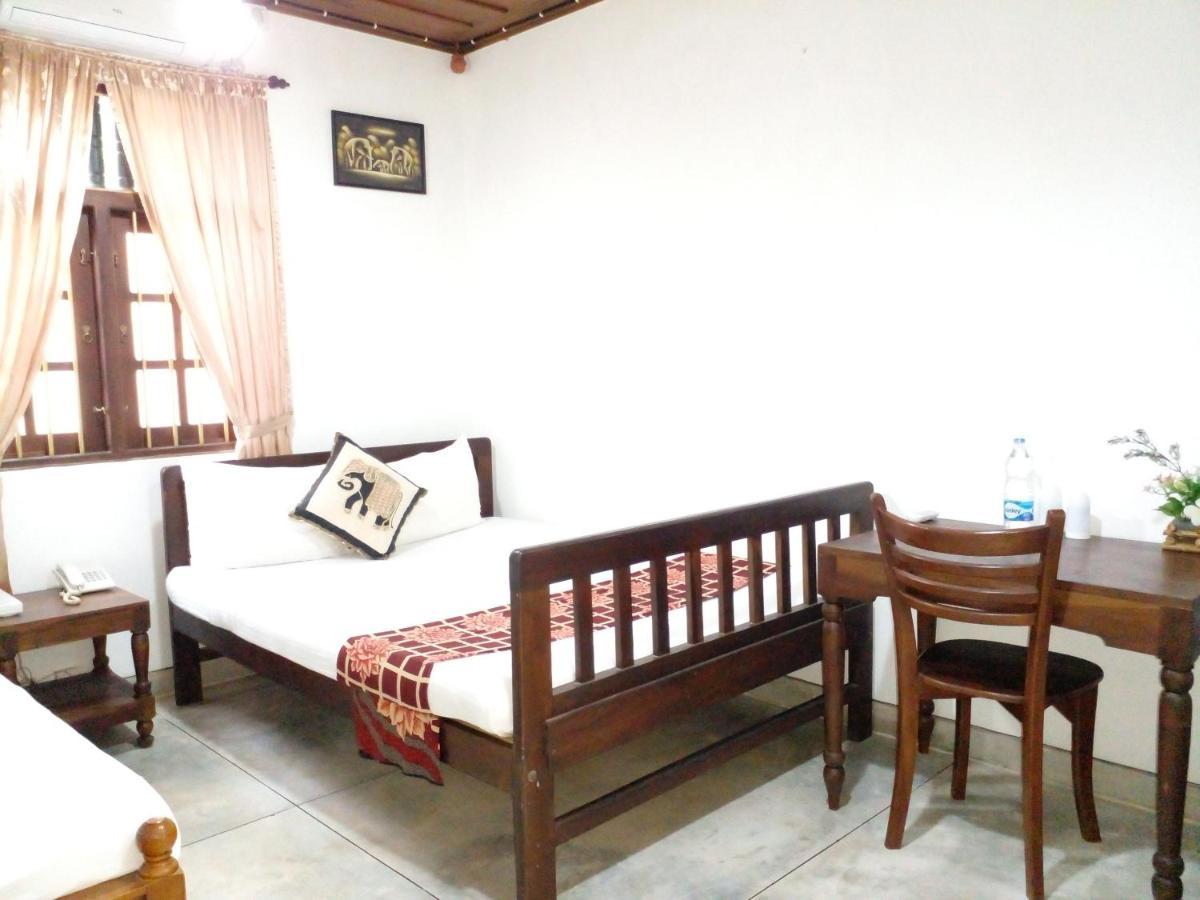 Muduna Walawwa Resort Kandy Zewnętrze zdjęcie
