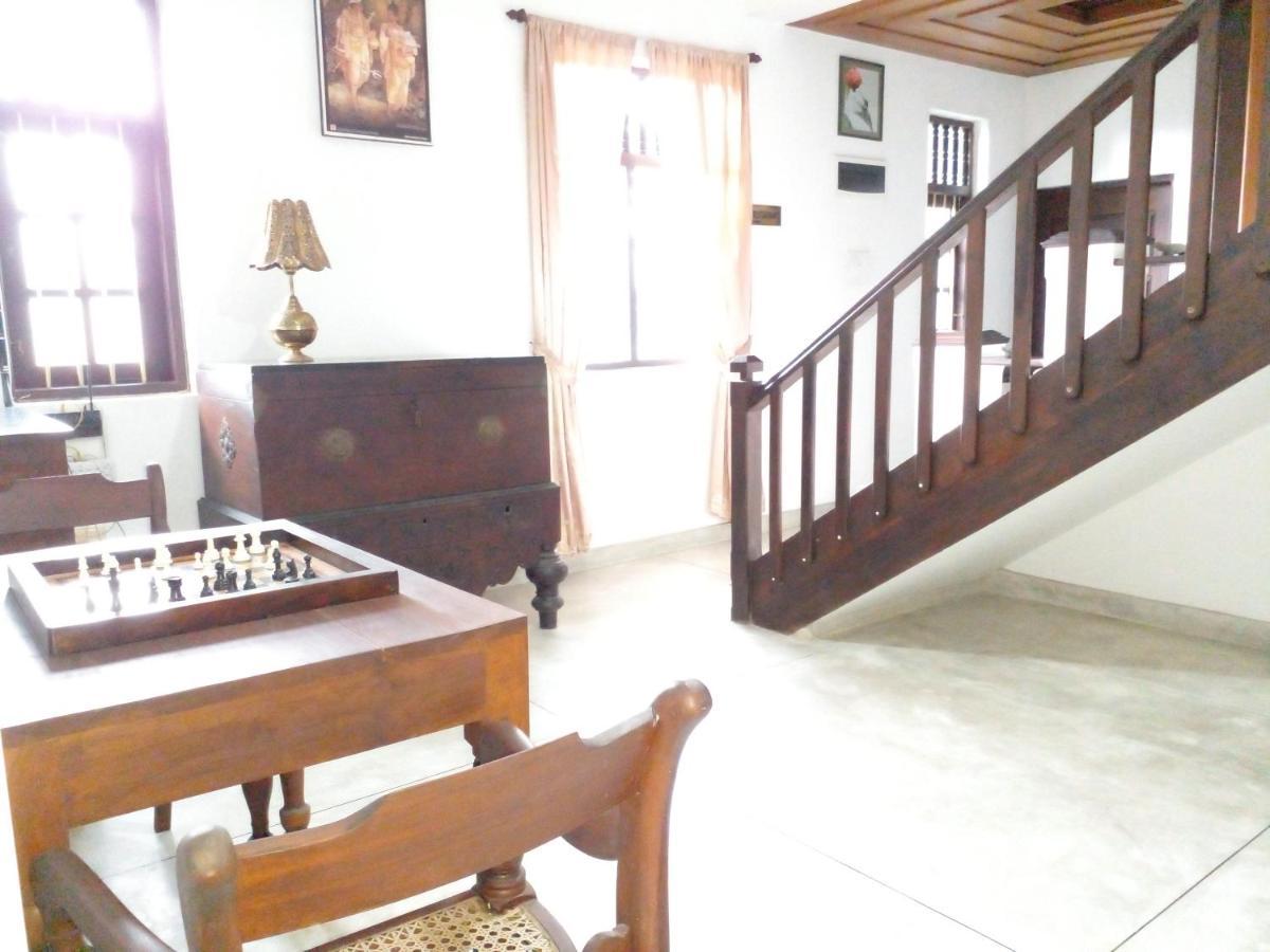 Muduna Walawwa Resort Kandy Zewnętrze zdjęcie